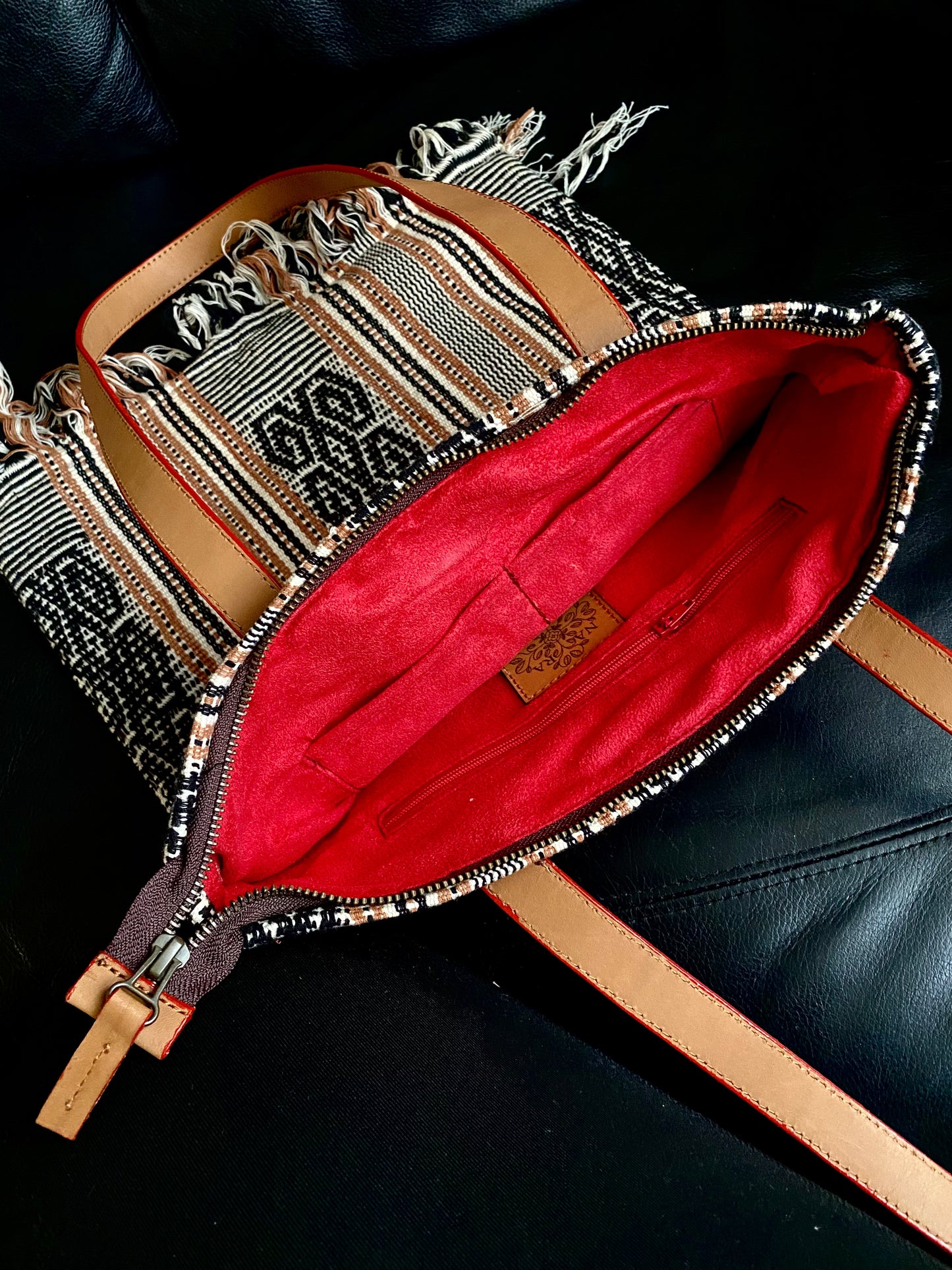 EASY Tote Bag mit Reißverschluss