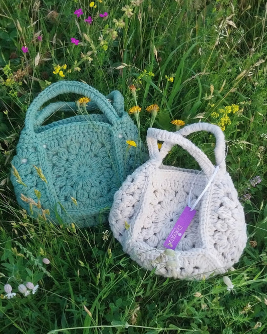 Veloura Mini